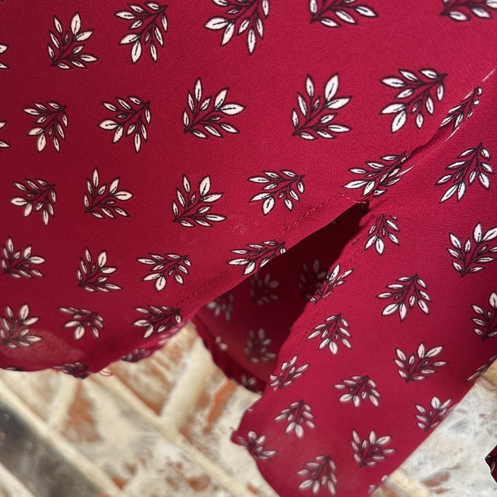 Signature Studio Plus Maroon Leaf Pattern Long Sl… - image 8